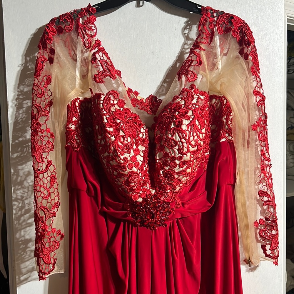 MAC DUGGAL formal dress